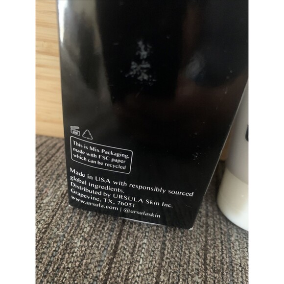 BNIB, Sealed Ursula, The Soft Cleanser Hydrating Face Wash - 4 fl. oz. - Picture 6 of 9